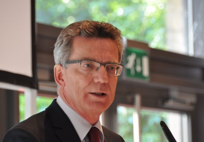 Njemački ministar zaprijetio EU državama koje ne budu prihvatile izbjeglice