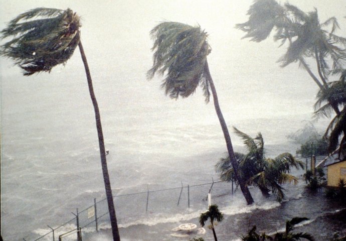 RUŠILI SU I UBIJALI SVE PRED SOBOM: Ovo su najdestruktivniji uragani u historiji SAD!
