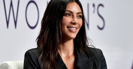 VIŠE NIJE CRNKA: Kim Kardashian pokazala novu popularnu boju kose