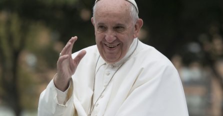 Papa Franjo tokom posjete Kolumbiji osudio nasilje nad ženama