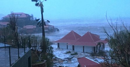 U klizištima nakon uragana Katie smrtno stradale dvije osobe