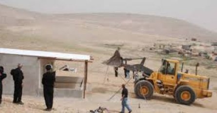 Palestinska škola ponovo otvorena nakon što su je srušile izraelske vlasti