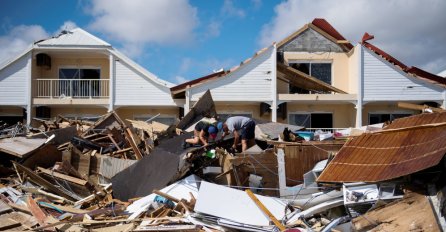 DRAMATIČNE FOTOGRAFIJE: Uragan Irma nastavlja uništavati (FOTO)