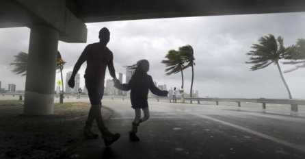 Uragan Irma: Više od šest miliona ljudi nema struje na Floridi