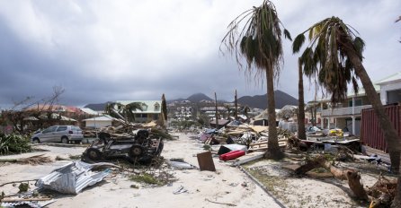 MUNJEVITA IRMA OBORILA SVE REKORDE: Deset dana najrazornije oluje koja je opustošila Ameriku (INFOGRAFIKA)