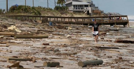 SVE VEĆI BROJ ŽRTAVA URAGANA IRMA: Poginuli u saobraćajnim nesrećama, strujnim udarima i pod olujom 