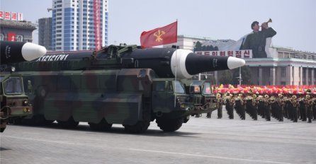 Pyongyang prijeti da će 'potopiti' Japan, a SAD pretvoriti u 'pepeo i tamu'