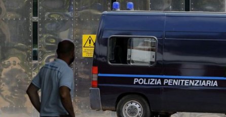 EVROPA JE NEMA: Prodao kćerku  za 15.000 eura, ali tu nije kraj užasa!