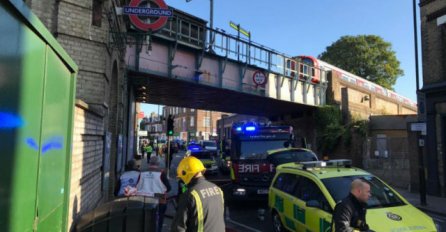 DRAMA U LONDONU NE JENJAVA: Policija traži drugu bombu i još jednog napadača s noževima! 
