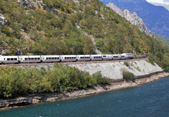 Željeznice FBiH u subotu uvode četiri kompozicije 'BH voza' prema jugu