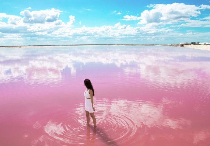OVO MORATE VIDJETI: Čarobna laguna ružičaste boje! (VIDEO) 