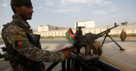 ZBOG RASTUĆEG NASILJA: Afganistan planira da naoruža 20.000 civila u borbi protiv pobunjenika