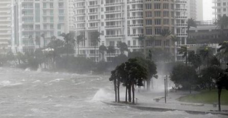 NEMA PREDAHA OD OLUJNOG NEVREMENA: Uragan Marija dostigao TREĆU KATEGORIJU i slijedi novo pustošenje KARIBA!(VIDEO)