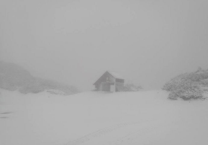 NEVRIJEME HARA REGIJOM: U Sloveniji snijeg, a za sutra u BiH ŽUTO UPOZORENJE!