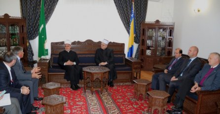 Kavazović razgovarao sa zagrebačkim muftijom i uputio pismo kardinalu Bozaniću