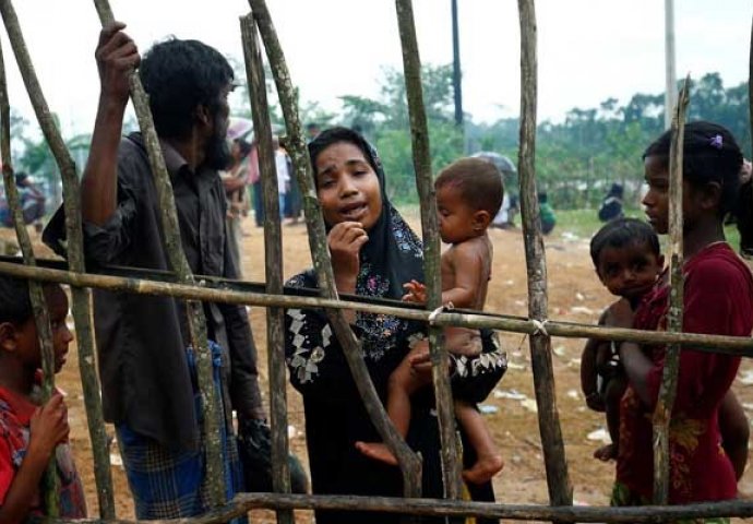 Mijanmarski demonstranti pokušali blokirati isporuku pomoći Rohingyama