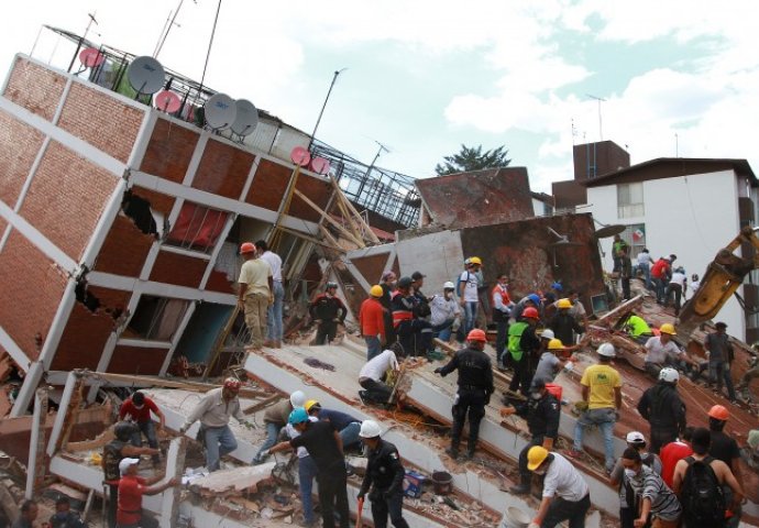 Tri dana nakon potresa u Meksiku sve manje nade u pronalazak preživjelih