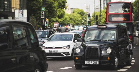Uber izgubio licencu za rad u Londonu