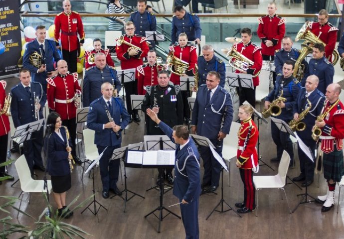 Koncert vojnih orkestara održan u Alta Shopping Centru