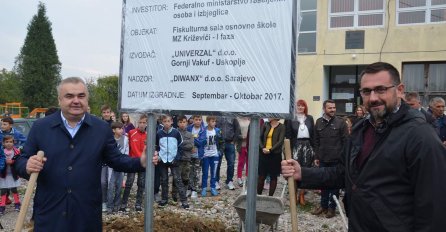 Ministar Ramić u Zvorniku: Gradimo salu za 145 povratničke djece u Križevićima