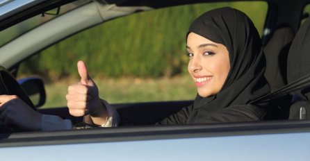 Saudijski kralj donio odluku: Žene smiju legalno voziti