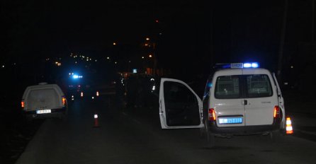 TRAGEDIJA: Mladić sletio automobilom u kanal i poginuo, od siline udara preminuo na licu mjesta