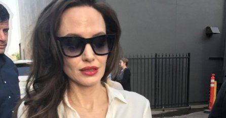 FANOVI NE MOGU VJEROVATI ŠTA JE URADILA OD SEBE: Glumica Angelina Jolie nikad mršavija, sama kost i koža (FOTO)