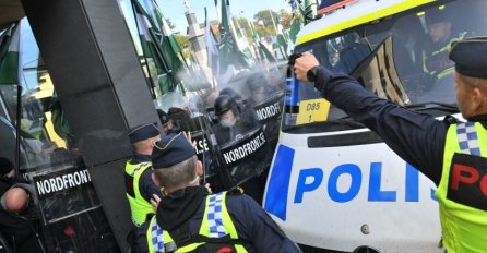 Na neonacističkom skupu u Goeteburgu uhapšeno 30 osoba