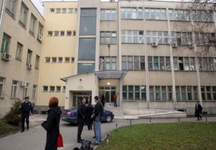 Banjalučki profesor optužen za seksualno uznemiravanje učenica
