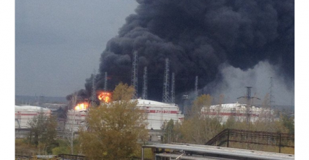 VELIKA TRAGEDIJA: Izbio požar u rafineriji nafte, četvero mrtvih! (FOTO) (VIDEO)