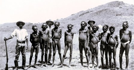 ŠOKANTNE FOTOGRAFIJE koje prikazuju svu okrutnost zlostavljanja Aboridžina od strane bijelih doseljenika 