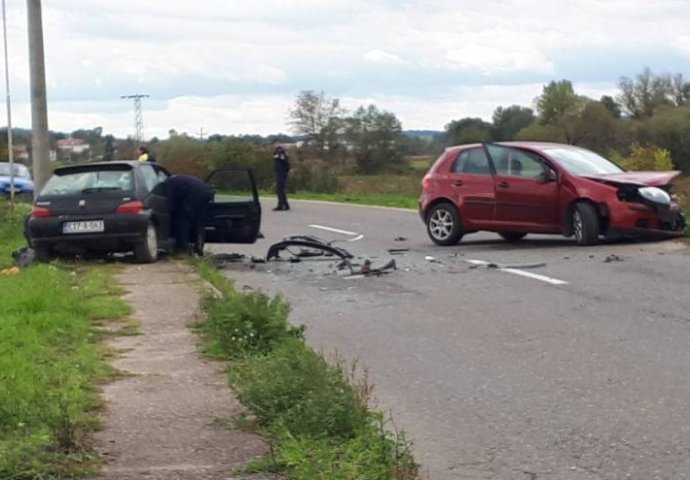 TEŠKA NESREĆA NA MAGISTRALNOM PUTU: U direktnom sudaru dva automobila povrijeđena žena!