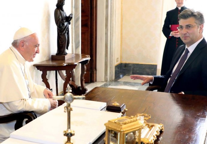Plenković vjeruje da će Papa posjetiti Hrvatsku