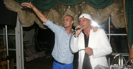 DRAMA NA SVADBI:  Brutalno napadnut poznati pjevač, otkinuto mu uho, krv ŠIKLJALA na sve strane