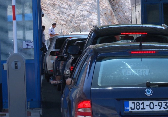 STANJE NA PUTEVIMA: Na putevima u BiH jutros se saobraća po pretežno mokrom ili vlažnom kolovozu