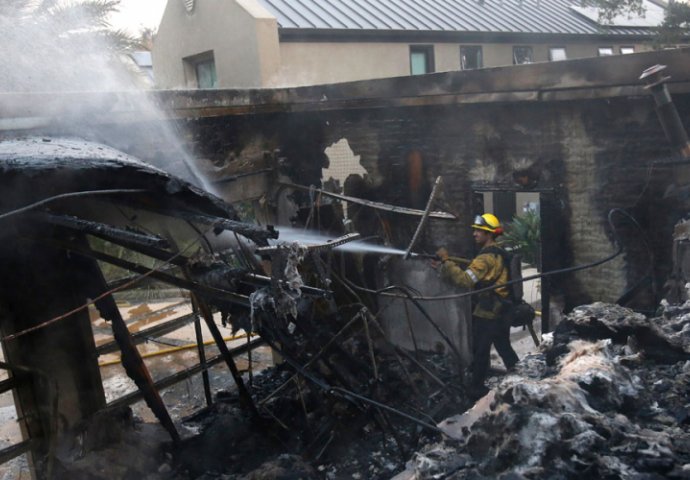 Raste broj žrtava u požarima u Kaliforniji 