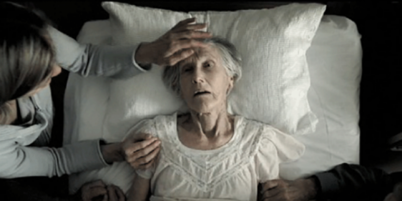 dying-people-see-dead-realatives-558x279