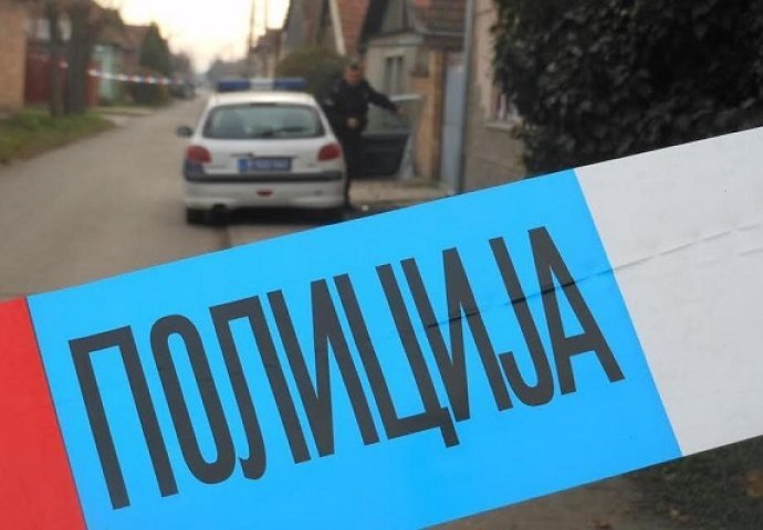 TRAGIČNO NASTRADALI DJEČAK: Trogodišnjak se udavio u BURETU u dvorištu porodične kuće 