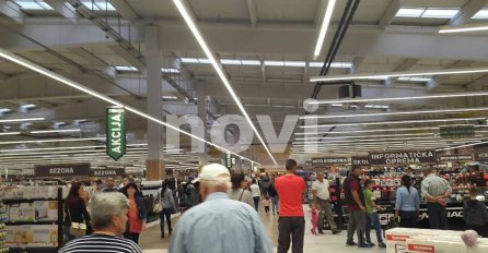 PET MJESECI NAKON POŽARA: Svečano otvoren  obnovljeni Bingov tržni centar u Mostaru (FOTO)