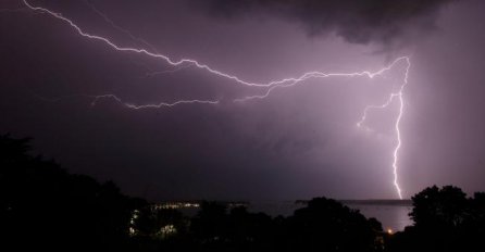 IZNENADA STIGLO UŽASNO NEVRIJEME! Prevrnuo se i POTONUO BROD, ne zna se BROJ MRTVIH!