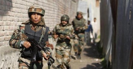 Četiri pakistanska vojnika poginula tragajući za otmičarima