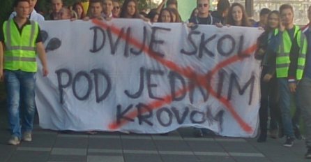 Srednjoškolci poručili: Ne želimo podjele, želimo kvalitetno obrazovanje