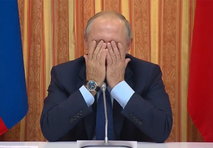 RIJETKO VIĐEN PRIZOR: Putin puca od smijeha, prekrio lice rukama! EVO ŠTA GA JE NASMIJALO! (VIDEO)