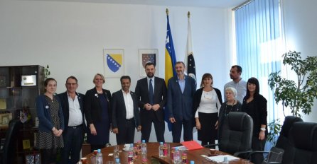 Učenici u Velikoj Britaniji učit će o ratu u BiH s akcentom na genocid u Srebrenici