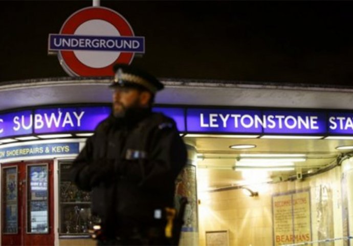 Napad nožem u Londonu, poginula jedna osoba