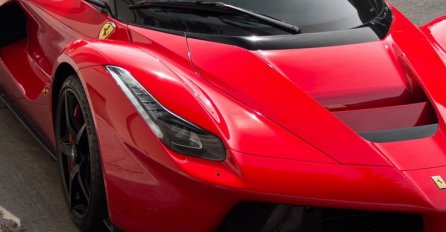 IMA SE, MOŽE SE: U BiH uvezen automobil vrijedan više od 386 hiljada KM, evo ko ga voza