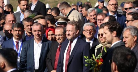Na Kovačima obilježena 14. godišnjica smrti Alije Izetbegovića 