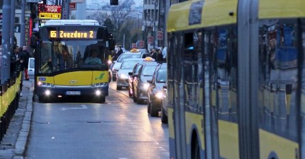 HOROR NA LINIJI 65, PUTNICI U PANICI: Ljudi padali i vrištali, djevojčici pozlilo 