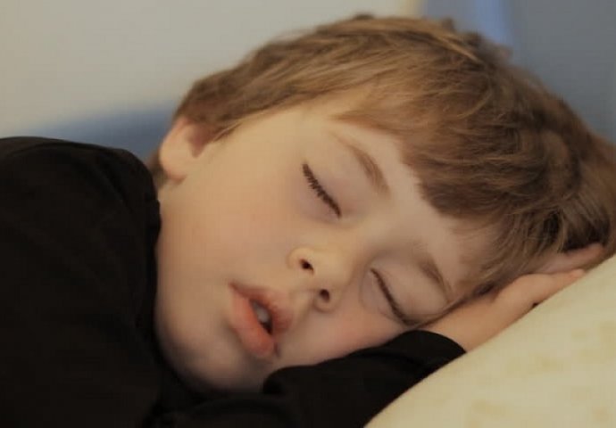 Ljekari u nevjerici: Dječak spavao 11 punih dana, nisu ga mogli probuditi..