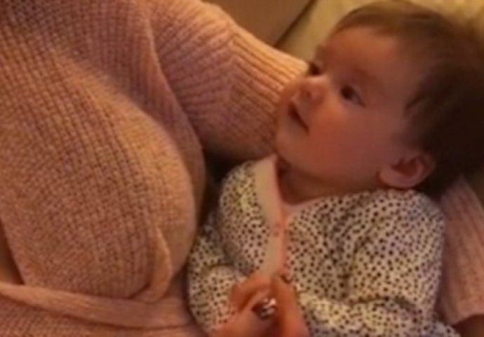 Ova beba ima tek 13 sedmica, a već govori: Mami rekla "volim te" (VIDEO)